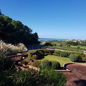  Appartement Dans De Standing Avec Parking Et Sa Terrasse Vue France