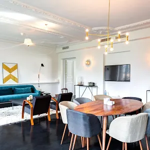 Apartment Habitat Parisien - Drouot Luxe Paris