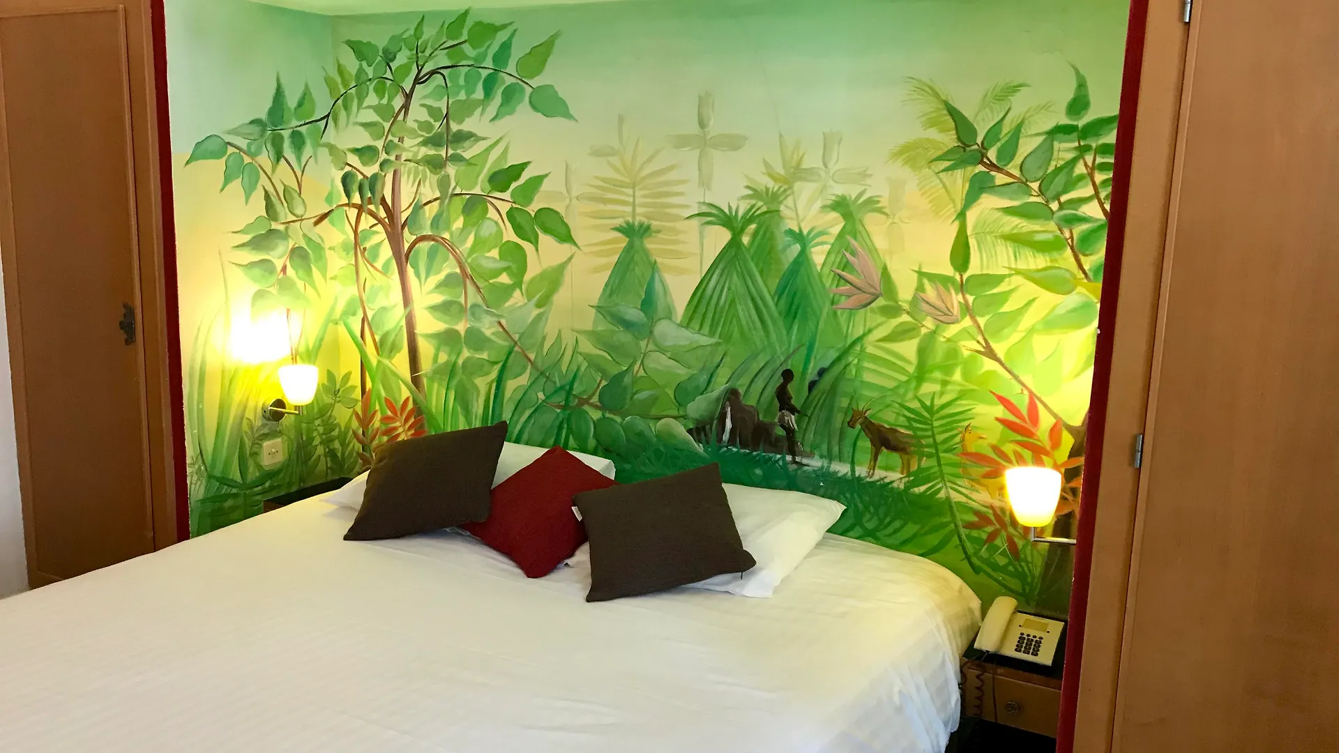Le Windsor, Jungle Art Hotel Nice 4*,