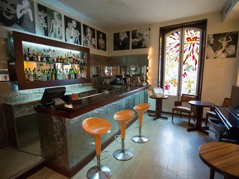 Le Windsor, Jungle Art Hotel Nice